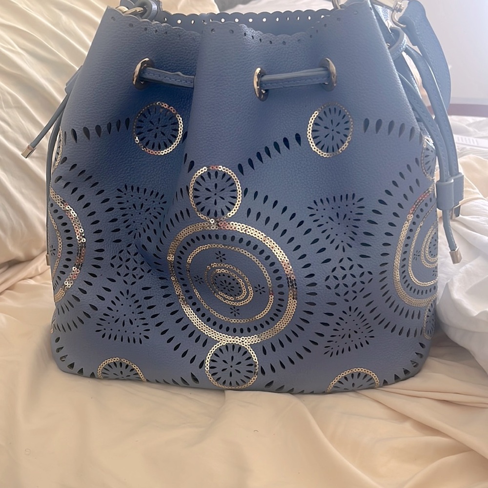 Fashionable crossbody bag